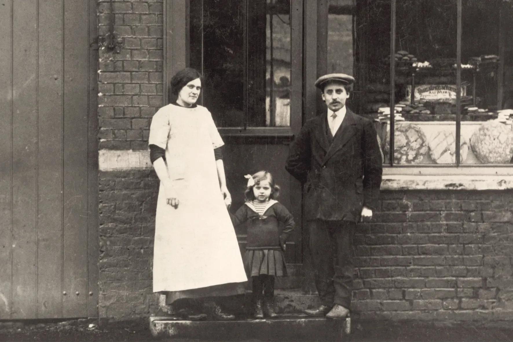 1908